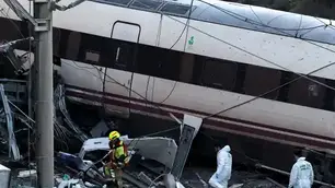 Choque de trenes en España deja 39 víctimas fatales y más de 100 heridos