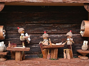 Oak Folk Land free family exhibition in Islington featuring handcrafted miniature woodland dioramas and a drop-in craft workshop