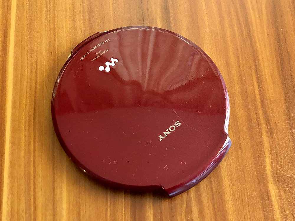 Sony CD Walkman D-NE20 Red Sony CD Walkman D-NE20 Red