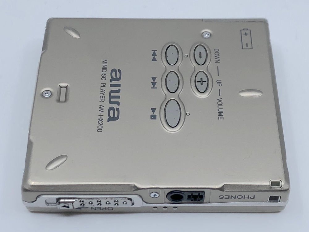 Aiwa AMHX200 Titanium MiniDisc Player