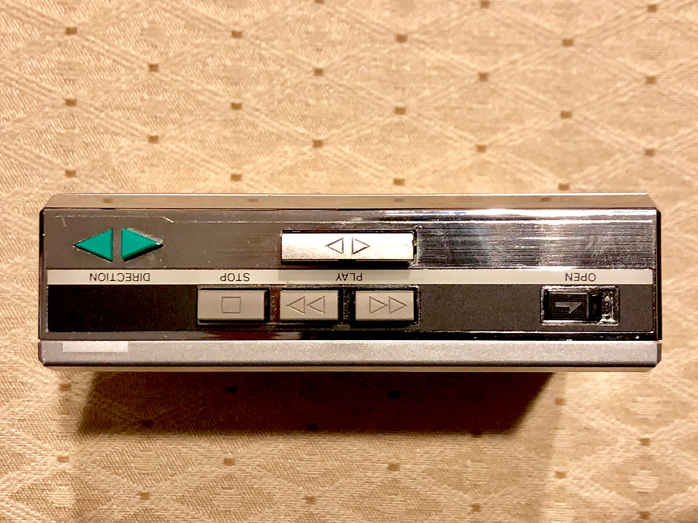 Aiwa HS-P04 Portable Cassette Player