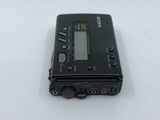 SONY TCD-D8 DAT Recorder