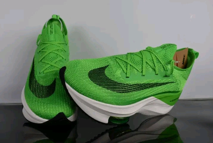 Miniature : Chaussures AIR FORCE NIKE