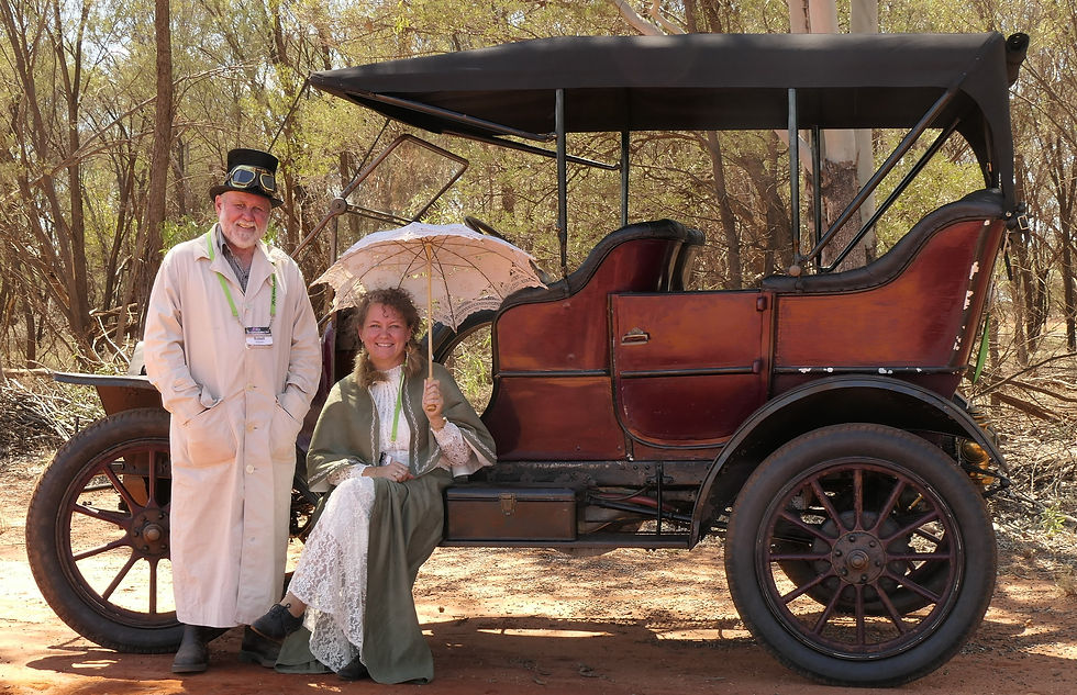 Russell and Chris Holden 1910 Maytag.jpg