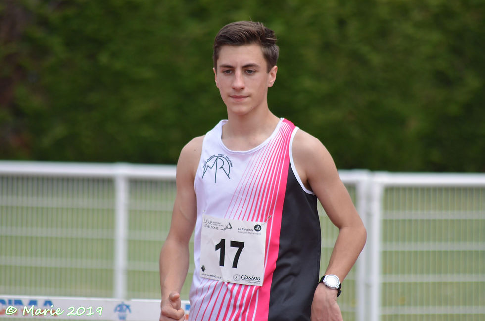 Alex sur le 5000 m marche en finale 2019