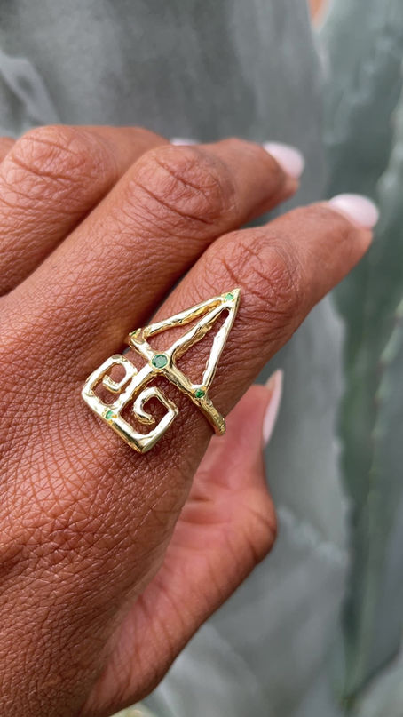 Unveiling the Emerald: May's Birthstone, The Gemstone of Abundance and Renewal