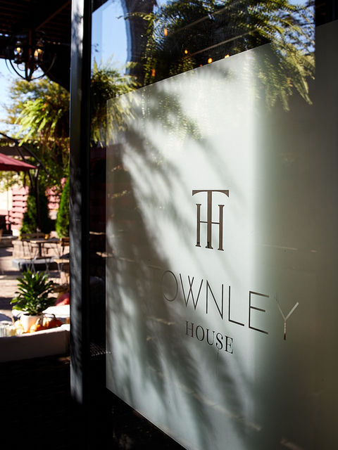 TOWNLEY HOUSE EXTERIOR SIGNAGE