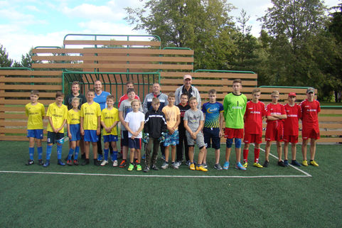ALIZAVOJE RUNGTYNIAVO JAUNIEJI FUTBOLININKAI