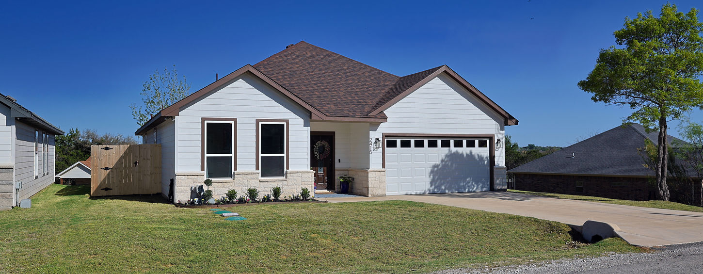 Exterior photo of a home for sale in Granbury, Texas
