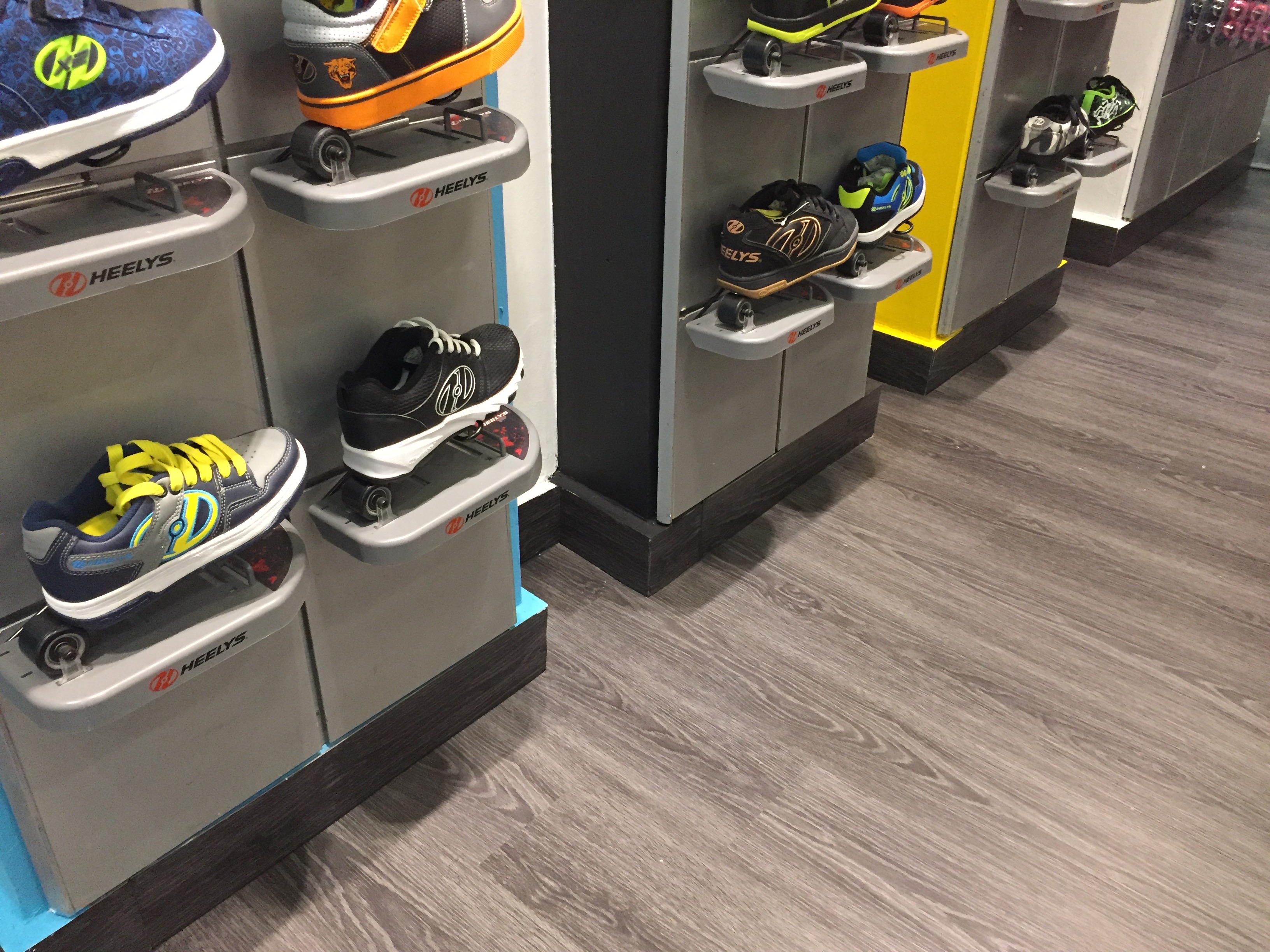 Sik Rides Albrook Mall — imagen 7