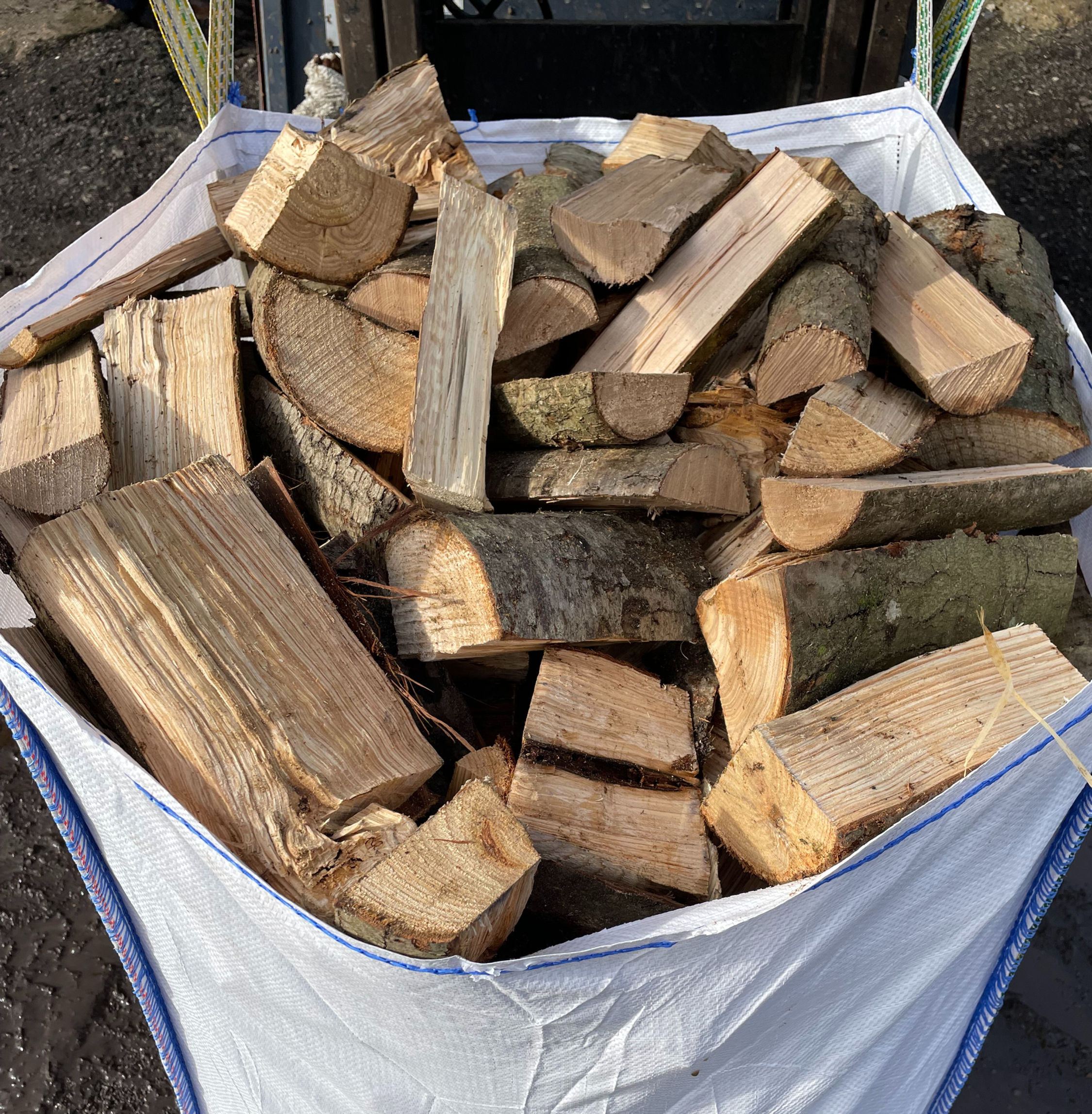 Bulk Bag premium Kiln-dried Logs