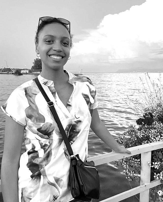 photo sheila_edited.jpg