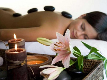 Hotstone-massage-495x400-3.jpeg
