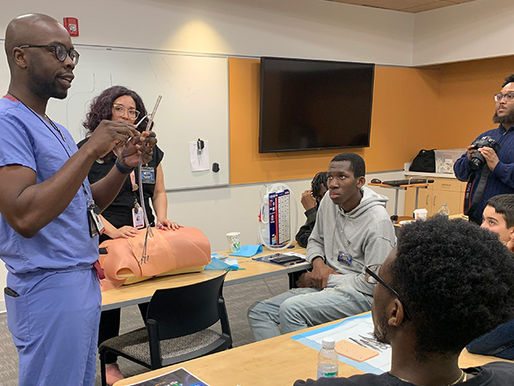 Yale Hosts Emergency Medicine Simulation Workshop for Young Black Men with MM