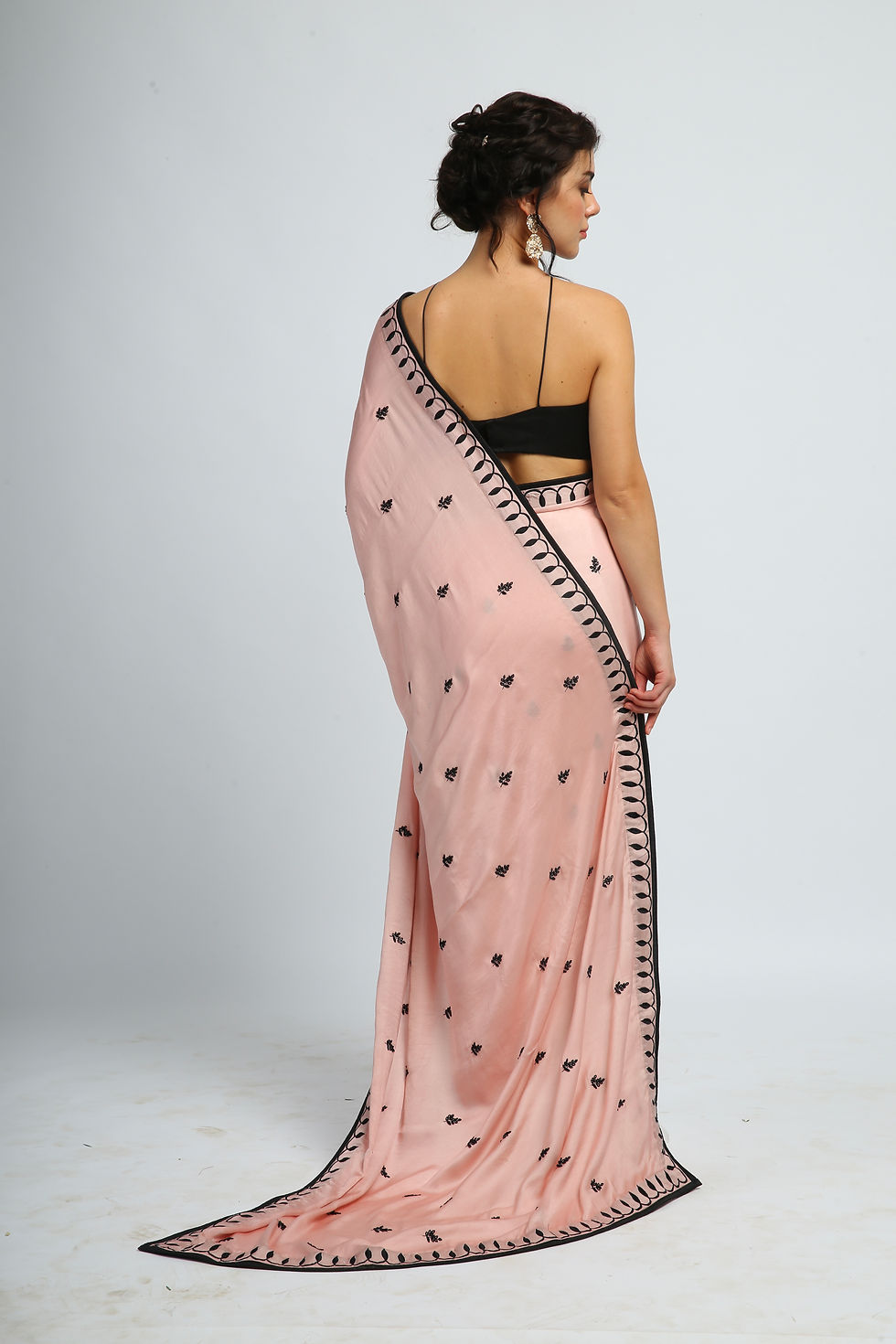 Thumbnail: ALLURE SAREE