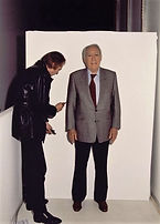 Anthony Quinn pose for Klaus Guingand in 1995