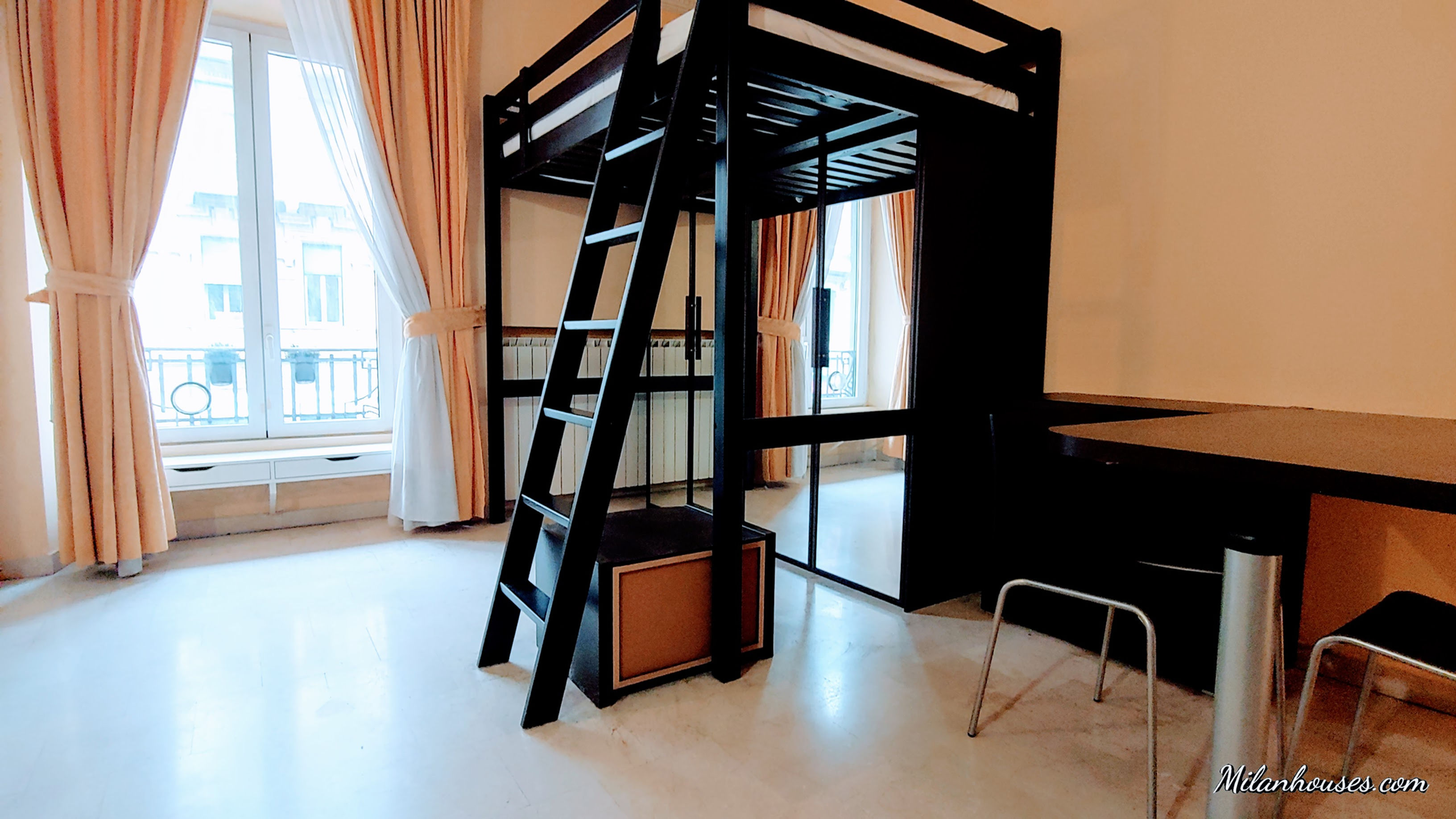 Monolocale Via Alseriro