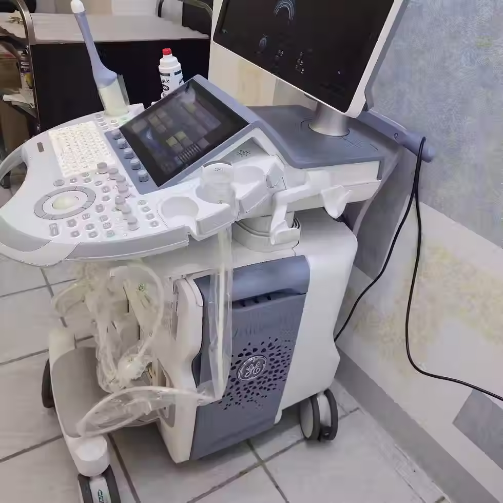 Miniaturbild: GE Voluson E8 Ultraschallgerät gebraucht