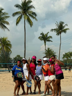 Girlfriends posing_Tournament 011 x