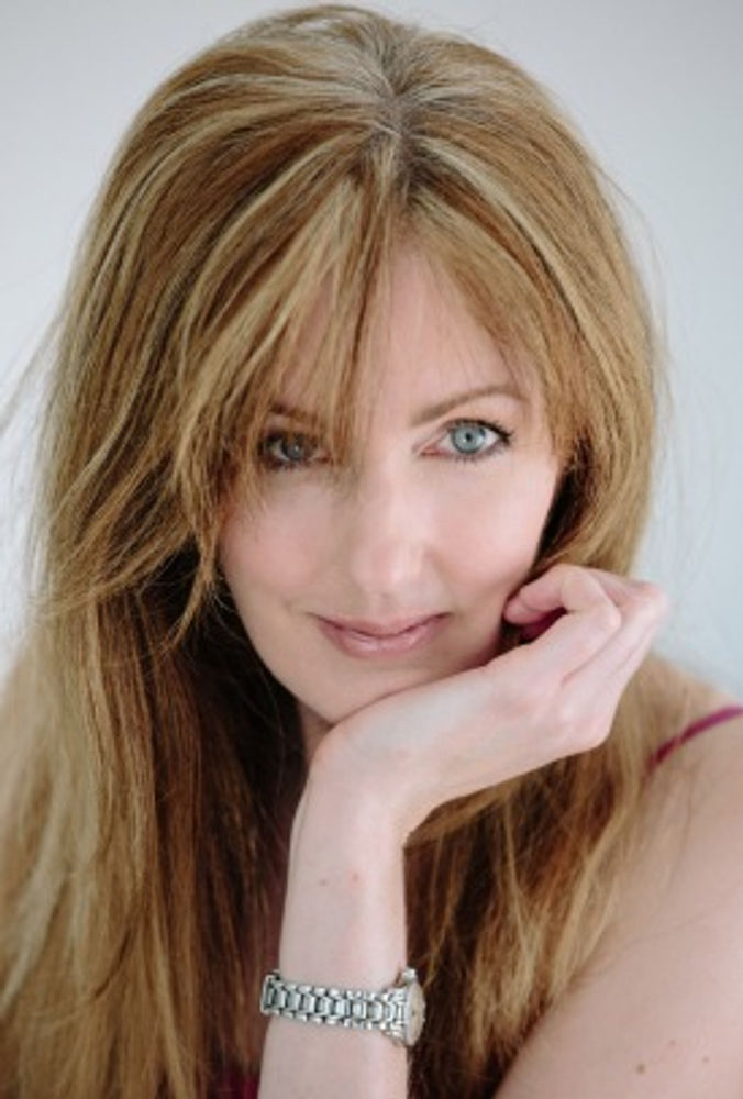 Rachel Amphlett author photo (3)