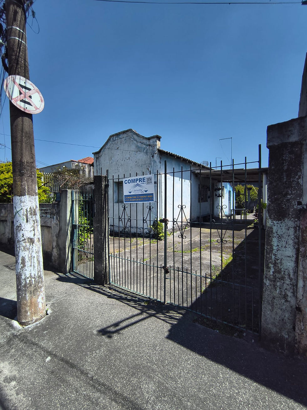 vista lateral do imóvel