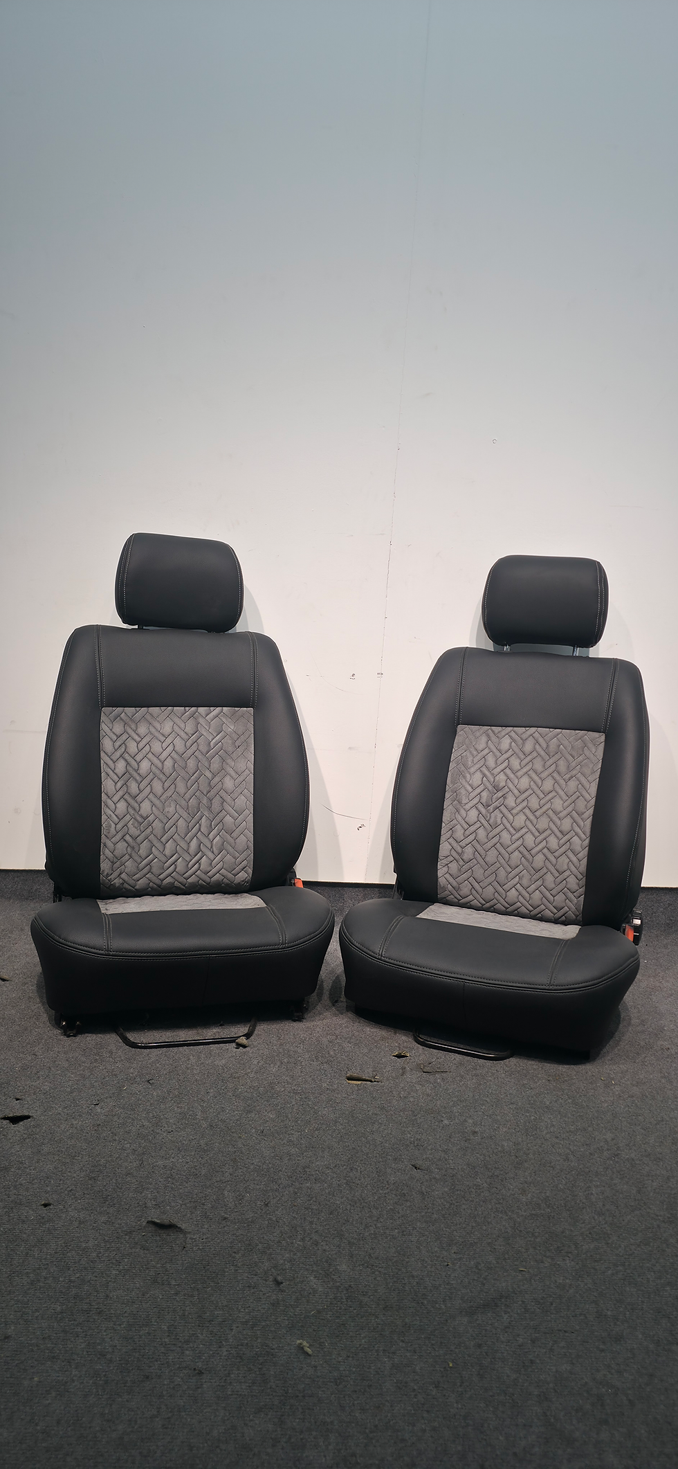 Thumbnail: VW Transporter T4 captain Seats