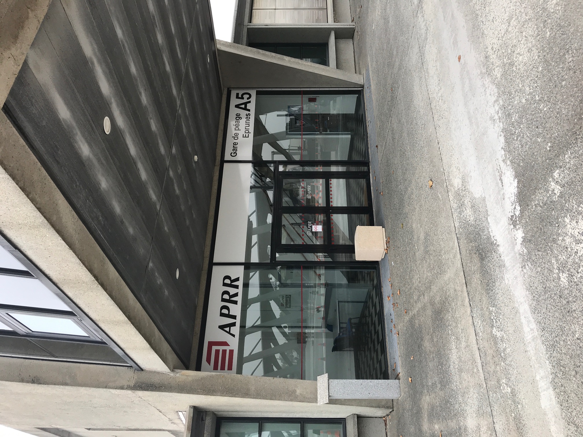 Gare de péage Les Eprunes