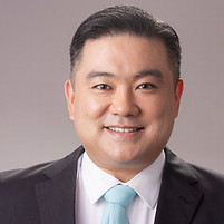 Dr. Leonel Takada