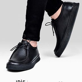 Chaussures pour hommes en cuir et daim 