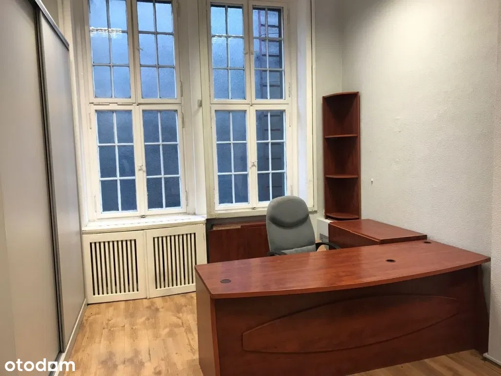Pomieszczenie biurowe 21 m2