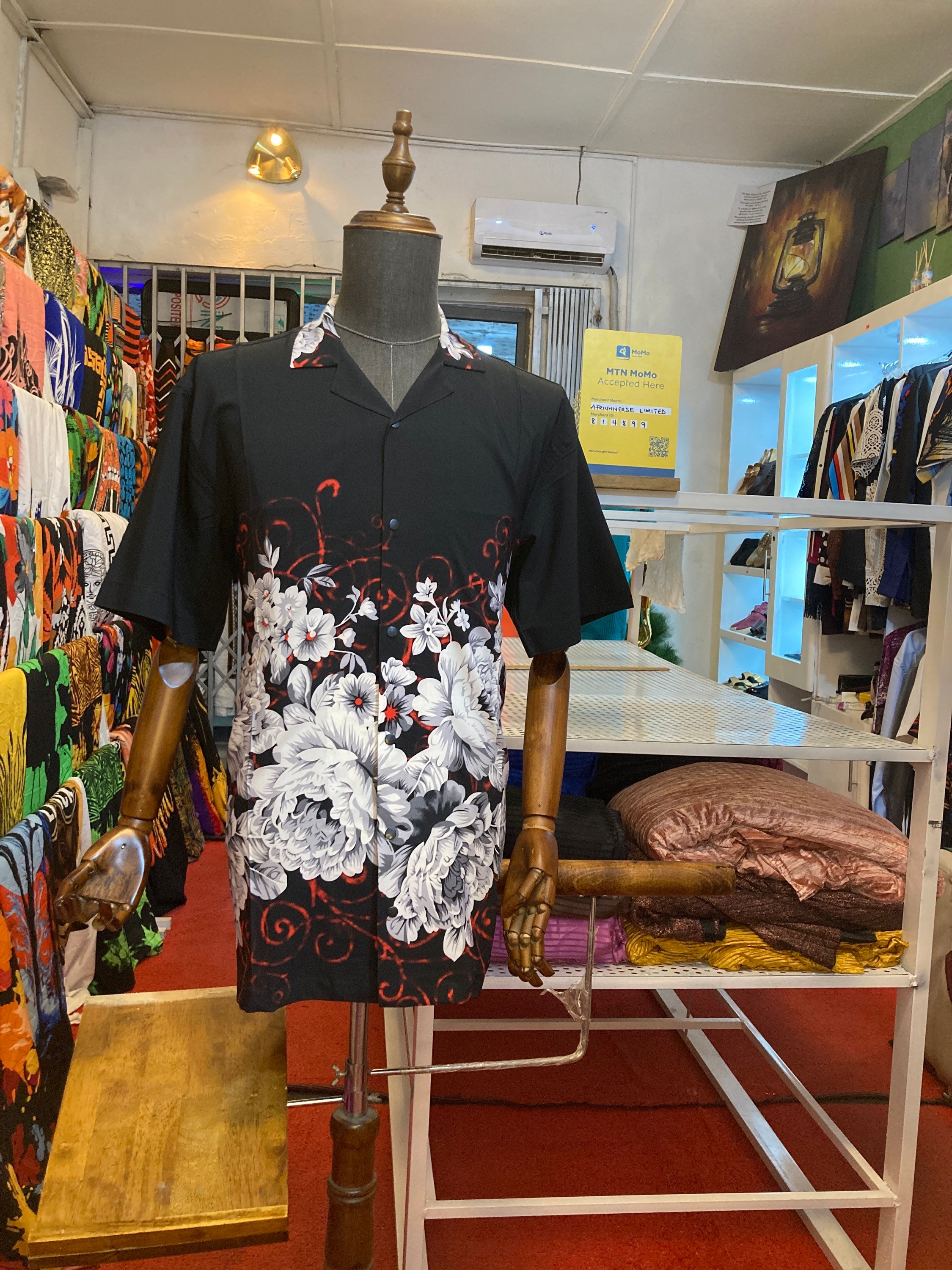 White flowers vintage shirt 