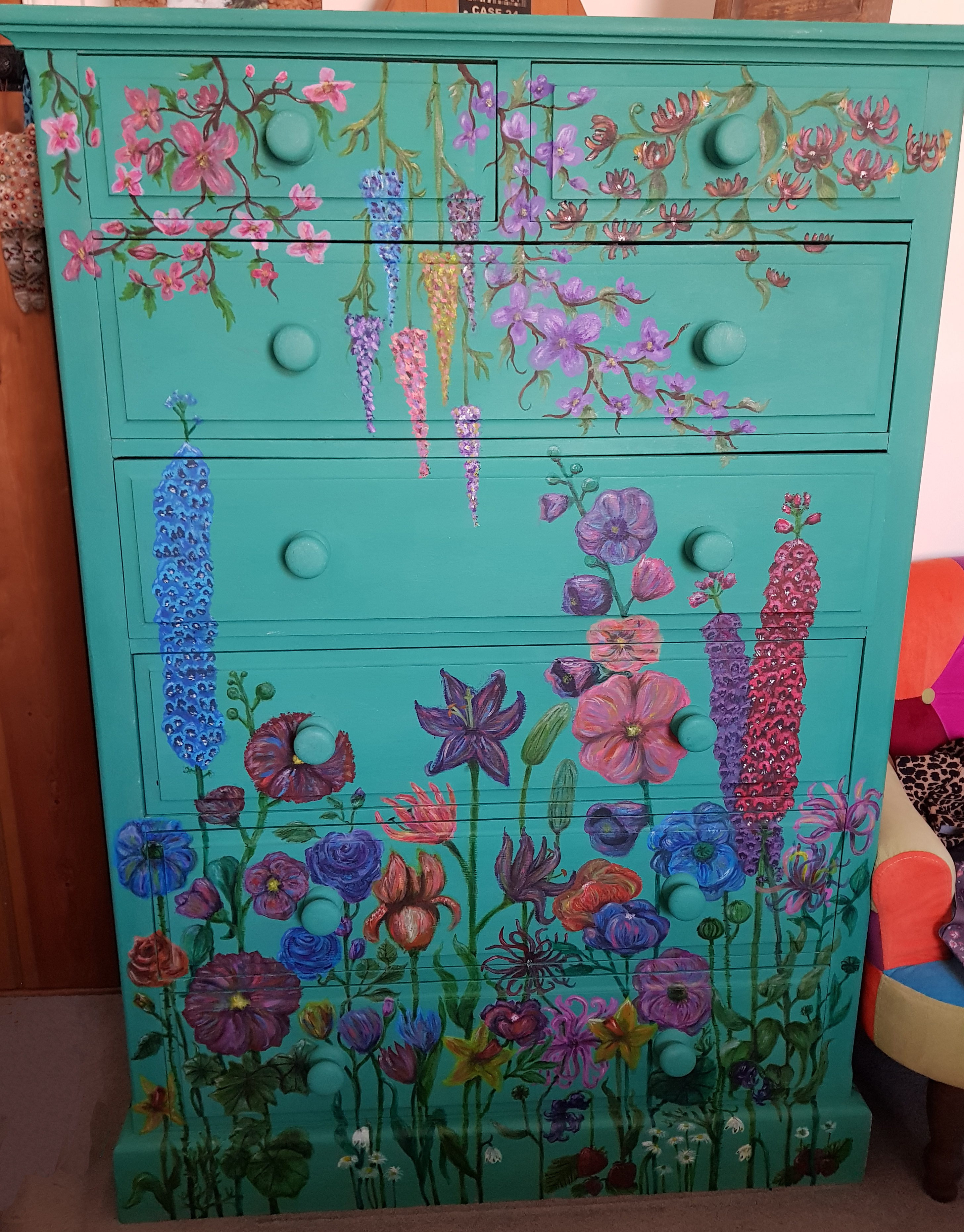 Chest of Drawers