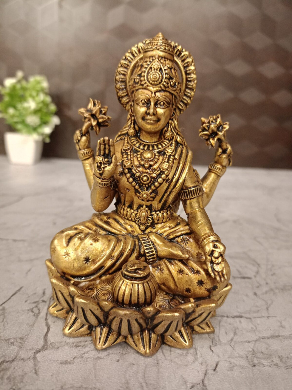 Brass Fine art Lakshmi With Kalsam idol