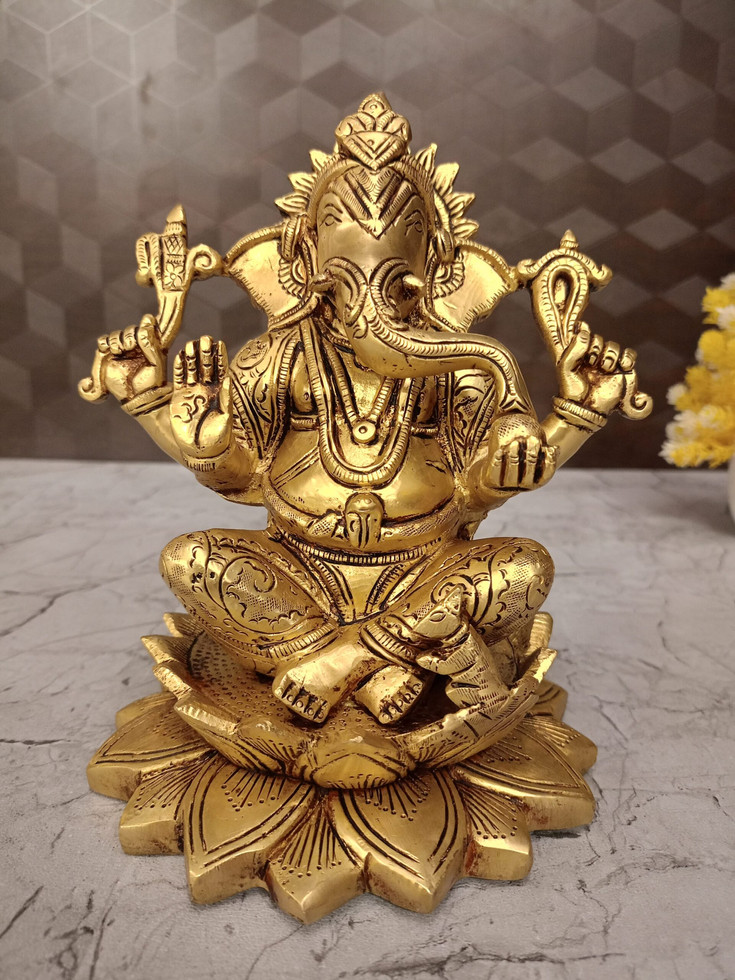 Brass Superfine Ganesha Statue Sitting On Lotus Base 7.5″