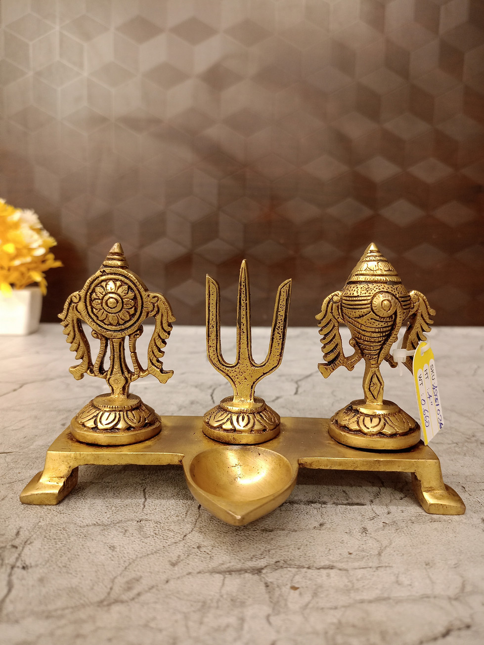 Brass Perumal Nammam Diya 4''