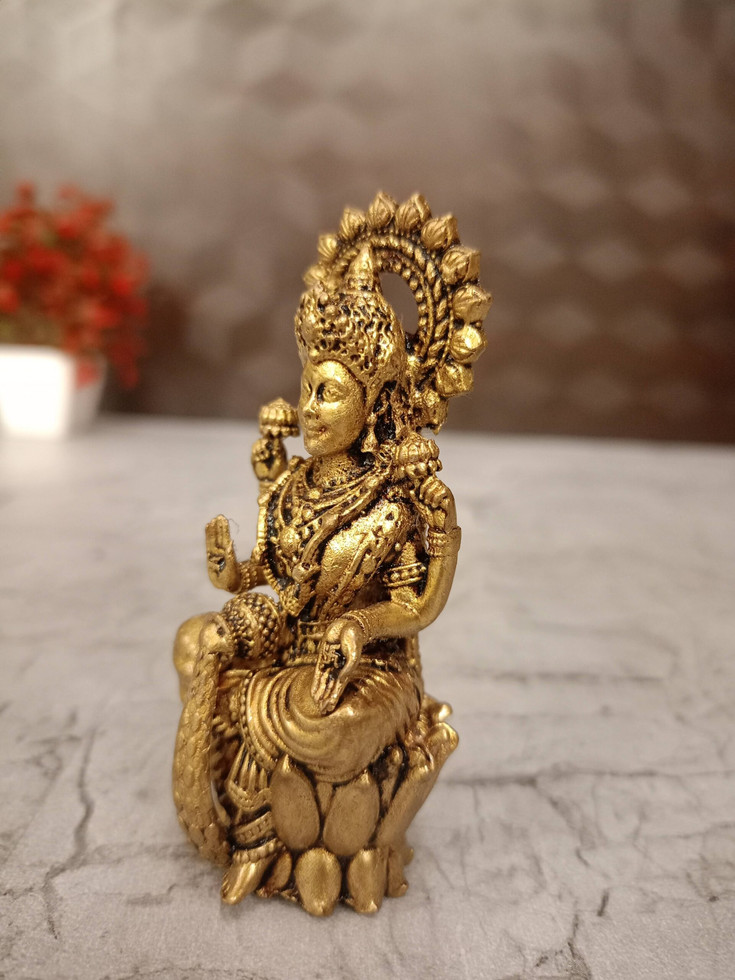 Brass Fine Art Lakshmi Sitting On Lotus Base For Pooja 3.5″