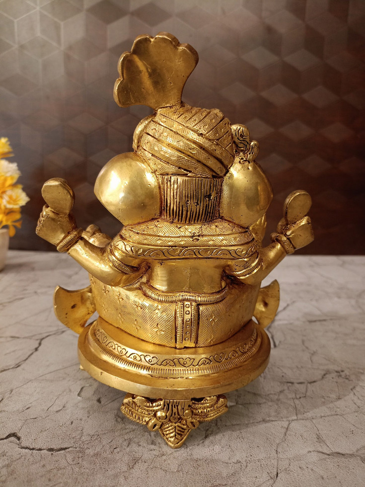 Brass Pagadi Ganesha Statue 7.5