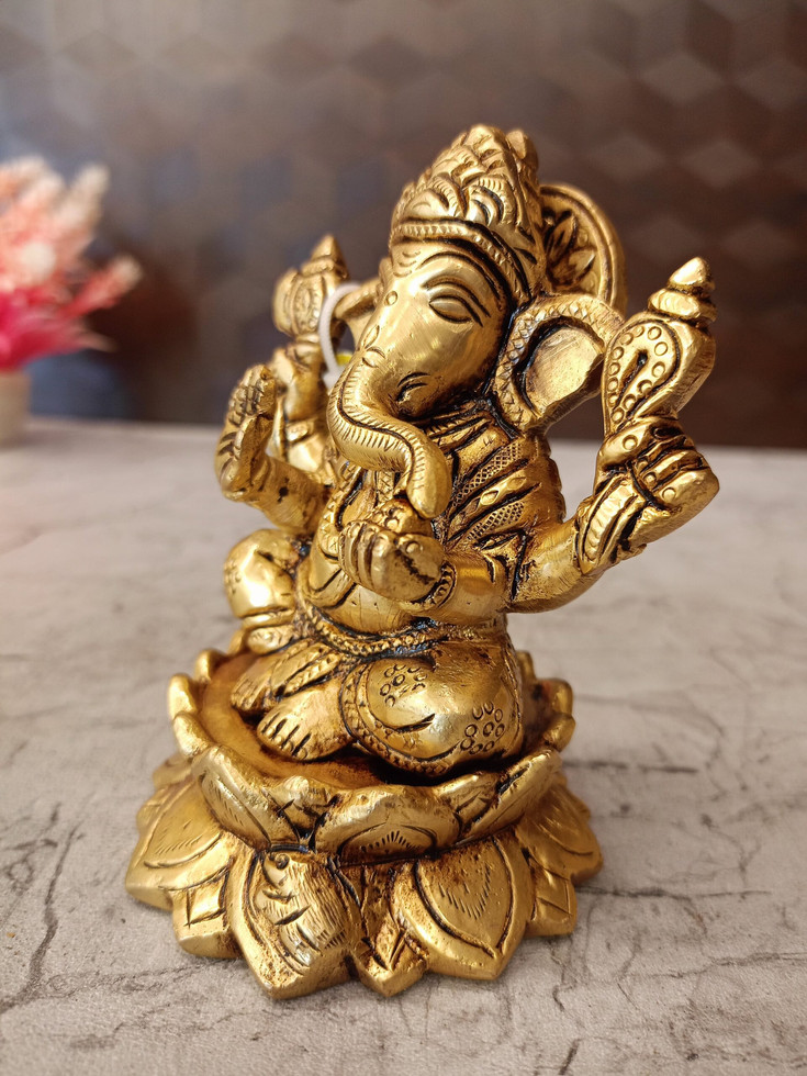 Brass Ganesha Idol Sitting On Lotus