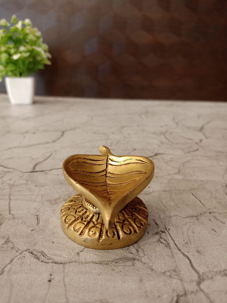 Brass Leaf Diya 1.5″