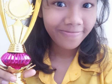 HEBAT!!!Siswi SMAK Syuradikara Juara Design Poster FLS2N