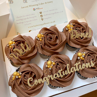 Decadent Chocolate Elegant Cupcakes