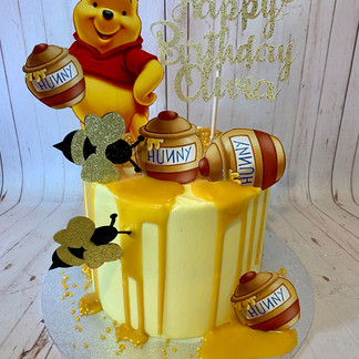 Winnie The Pooh Cake