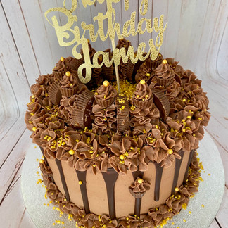 8" Reese's Cake