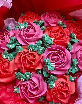 12 Rose Bouquet