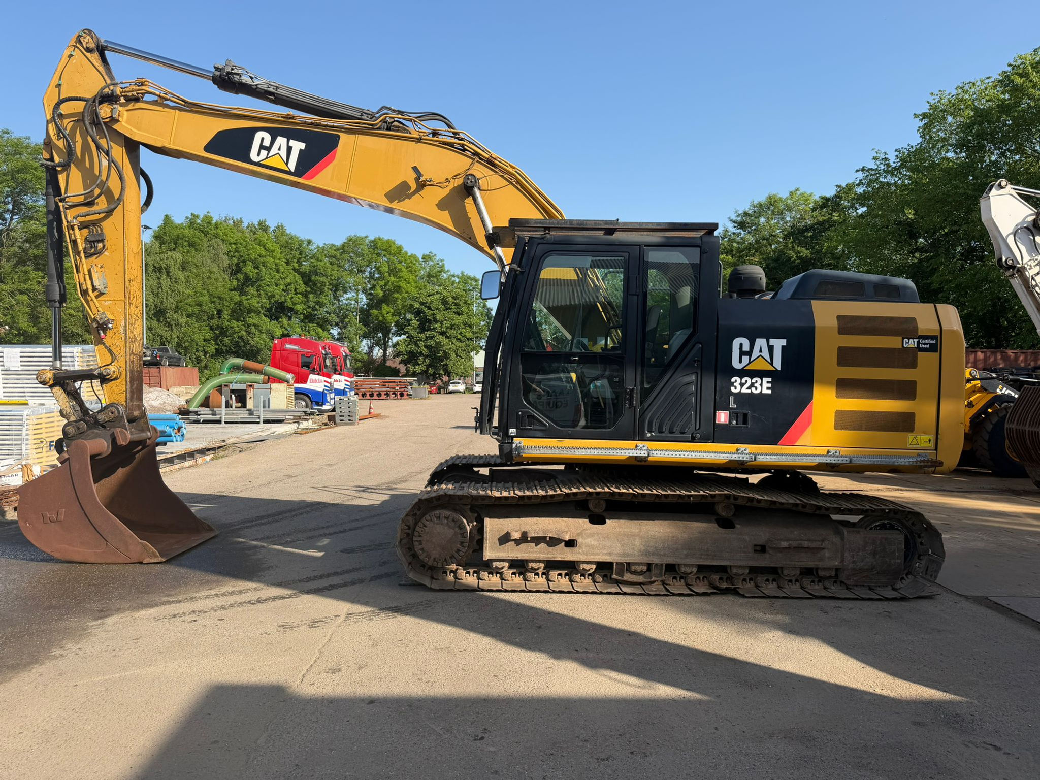 Caterpillar 323EL