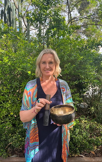 Alana with her sound bowl