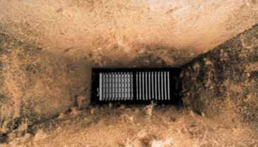 Dirty air duct