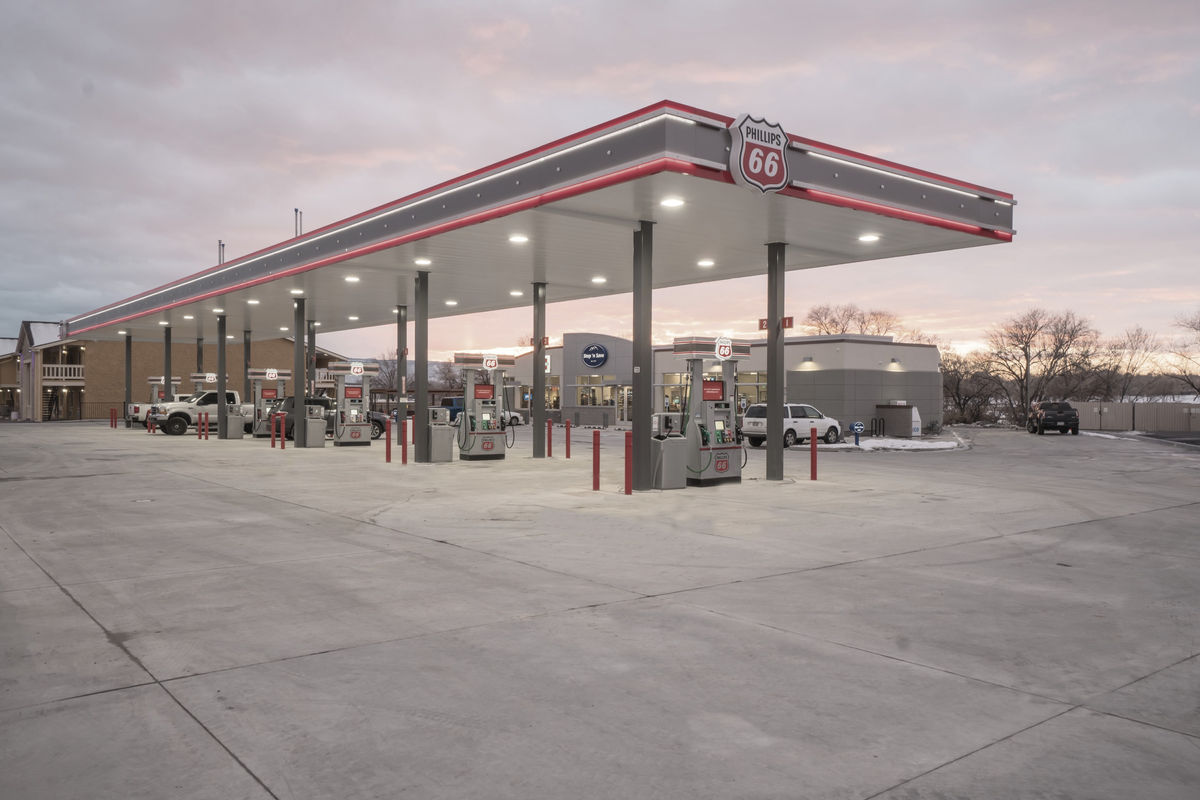 World Gas Station