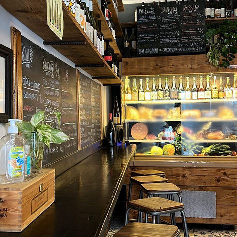 Cibo e Vino: A Bacaro and Gourmet Shop to Discover Local and Italian Specialties