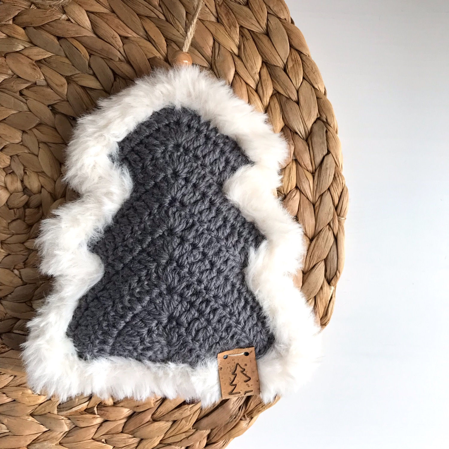 Sapin en crochet à suspendre